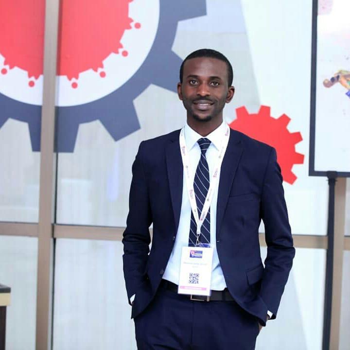 RDC :  » Pour entreprendre, il faut innover et persévérer » (Mannick Syllas)
