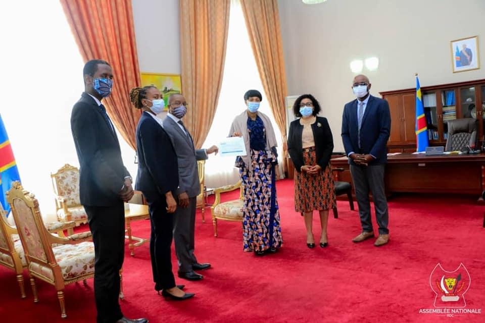 Ass. Nat : Mabunda appuie 4 projets des jeunes entrepreneurs de Kinshasa avec 30.000 $